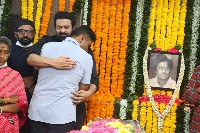 Celebrities Pay Tribute To Krishnam Raju